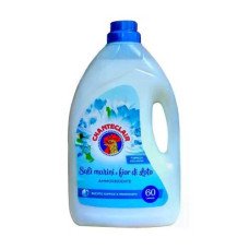 Кондиционер-ополаскиватель для одежды Chante Clair Морская соль и цветок лотоса концентрированный 60 стирок 3 л (300078)